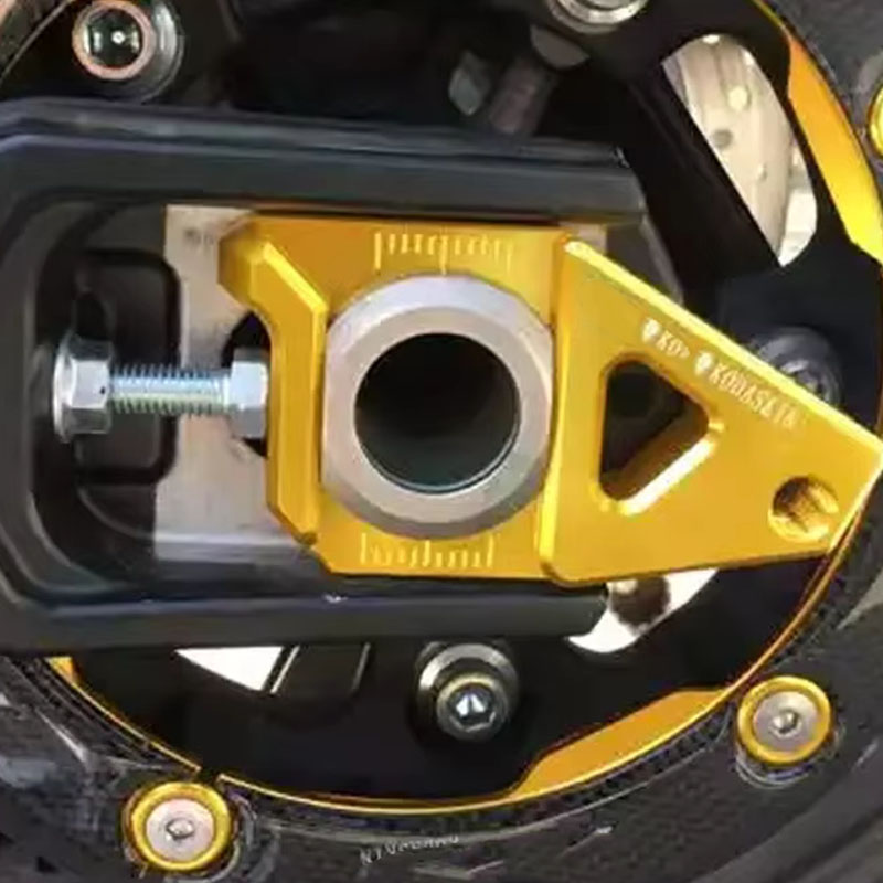 ヤマハTMAX 530（2012-2016年式）、FZ8（2 - 530 Chain のレビューと価格