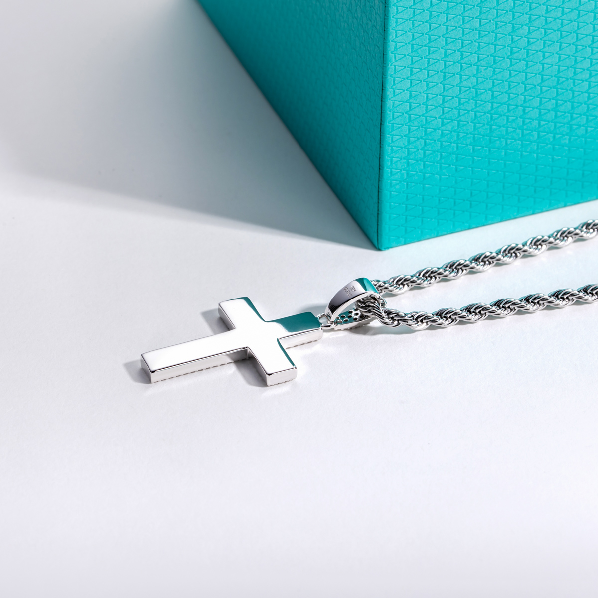 AnuJewel 輝きを放つ0.832ctのDカラー・モアッ - Ansi Chain のレビューと価格