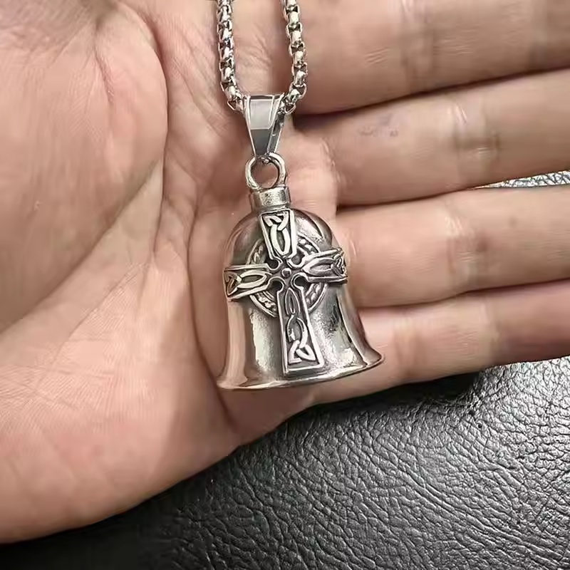 ファッション性の高いバイク用ベルペンダント。男性にも女性にも - Motorcycle Chain のレビューと価格